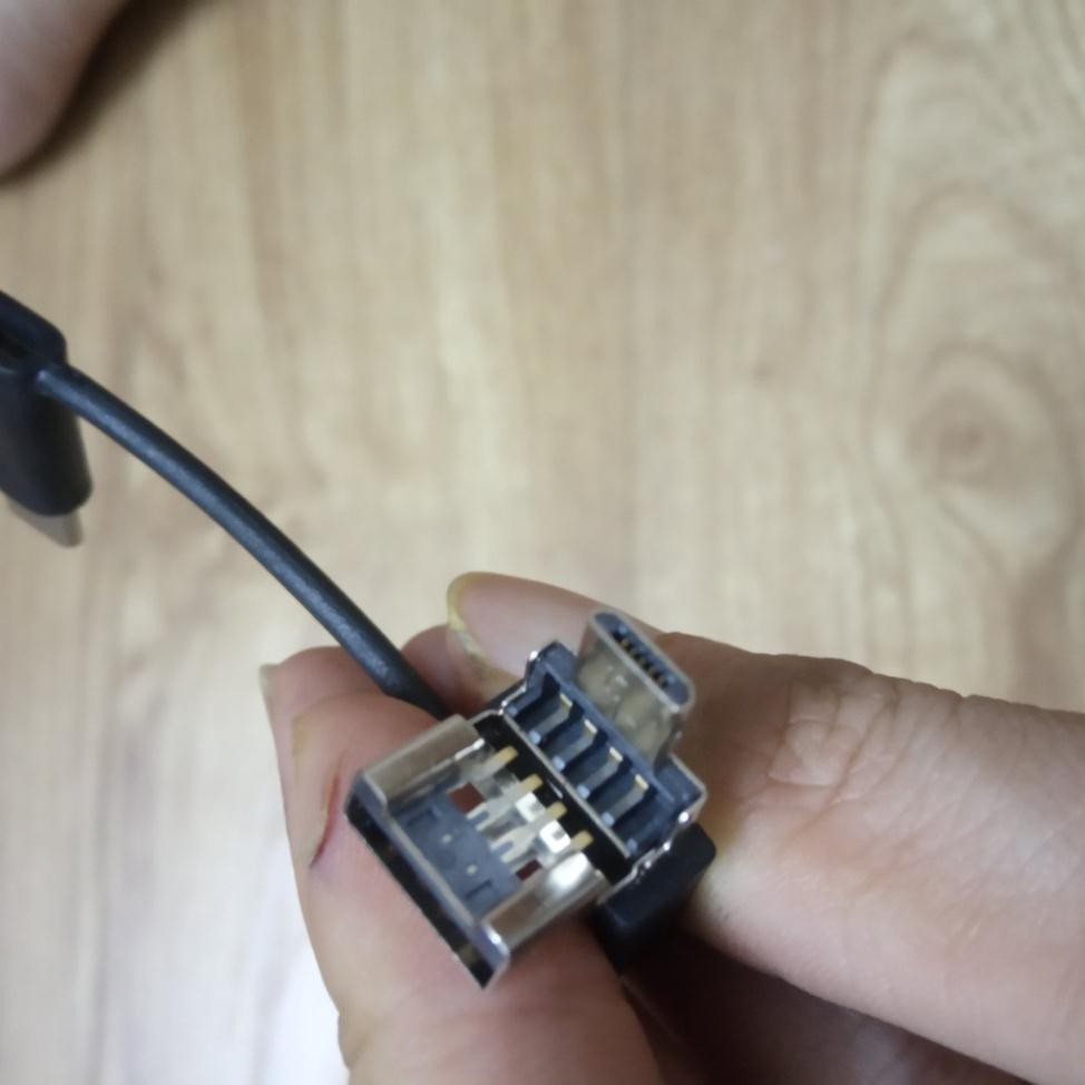 Máy soi da soi tóc mini spa thẫm mỹ viện phóng đại 1600X kết nối điện thoại và máy tính Digital Microscope