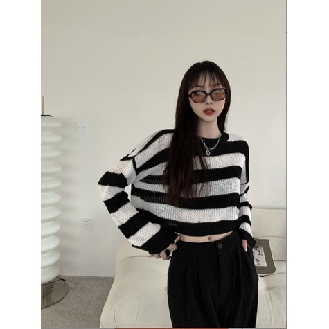 Áo len tay dài họa tiết kẻ sọc lưng cao phong cách hiện đại -cổ điển Freesize Thời trang Nữ