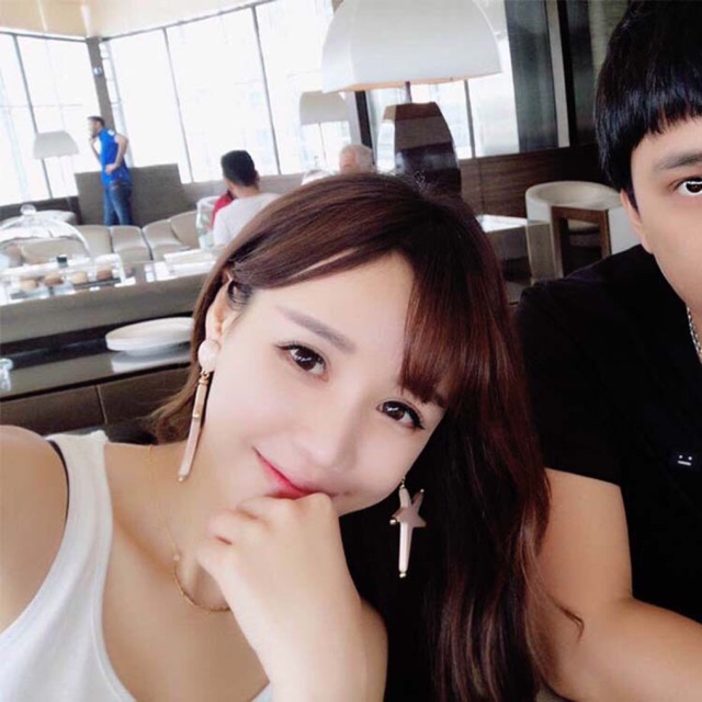 Bông tai sắc màu ngôi sao A2129