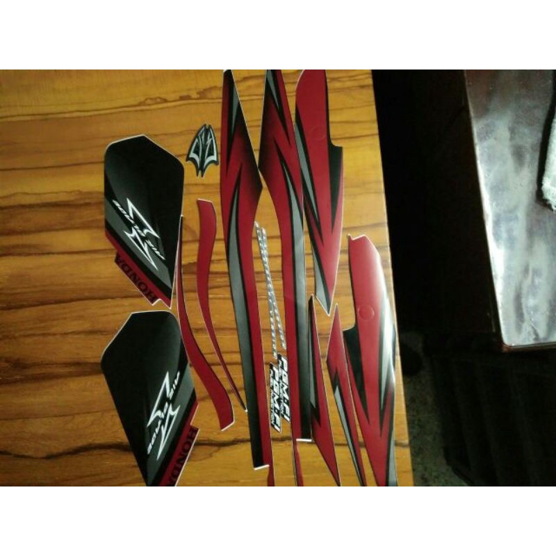 Bộ tem Airblade thái đỏ đen 2010 nhập Thái Fi