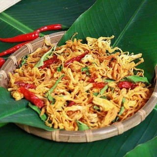 KHÔ GÀ LÁ CHANH 500G