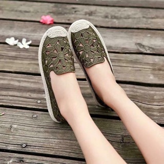 Giày lỗ hoa đế kếp