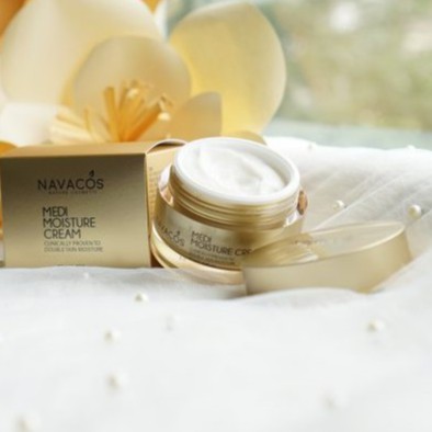 Kem dưỡng trắng da cao cấp Navacos MEDI MOISTURE CREAM 50ml, dành cho mọi loại da | BigBuy360 - bigbuy360.vn
