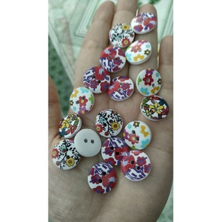 Set 10 Nút gỗ hoa văn 1,5cm