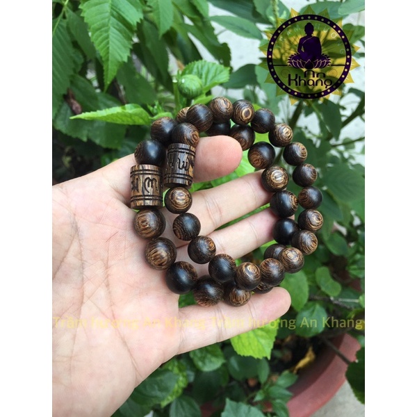 Vòng tay trầm hương sánh chìm cao cấp