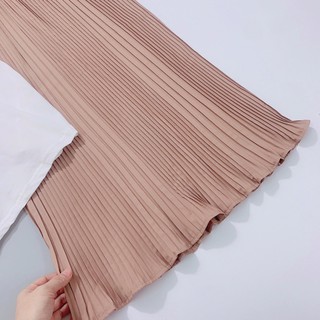 Set áo pull hình gấu mix chân váy dập ly