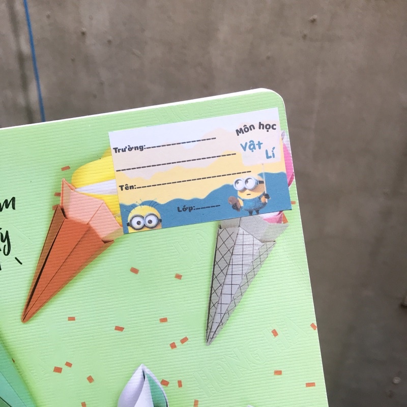 Set nhãn vở minions, nhãn vở môn học học sinh cấp 2 cấp 3 có keo dán. BOMBONSHOP