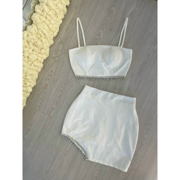 Sét áo croptop 2 dây kết đá chân váy body
