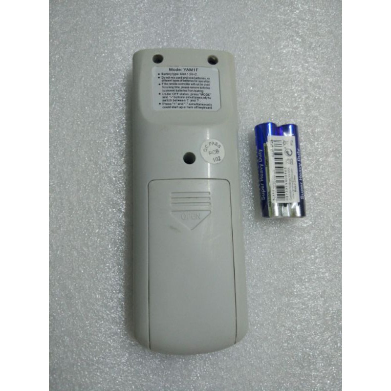 Điều Khiển Máy Lạnh GREE Vuông Nhỏ ( Hàng Chính Hãng Mới 95%)