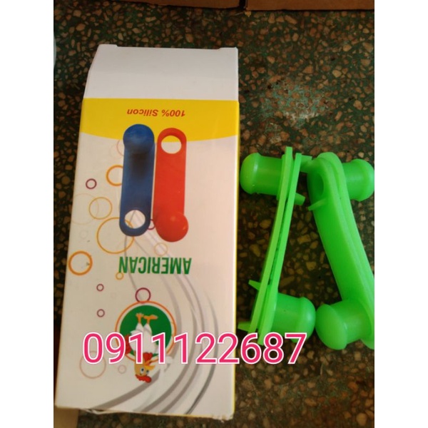 bịt cựa gà tre bằng cao su(combo 2 bộ)