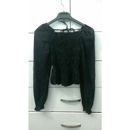 Thanh lý áo đen kiểu dể thương giá rẻ size S-M
