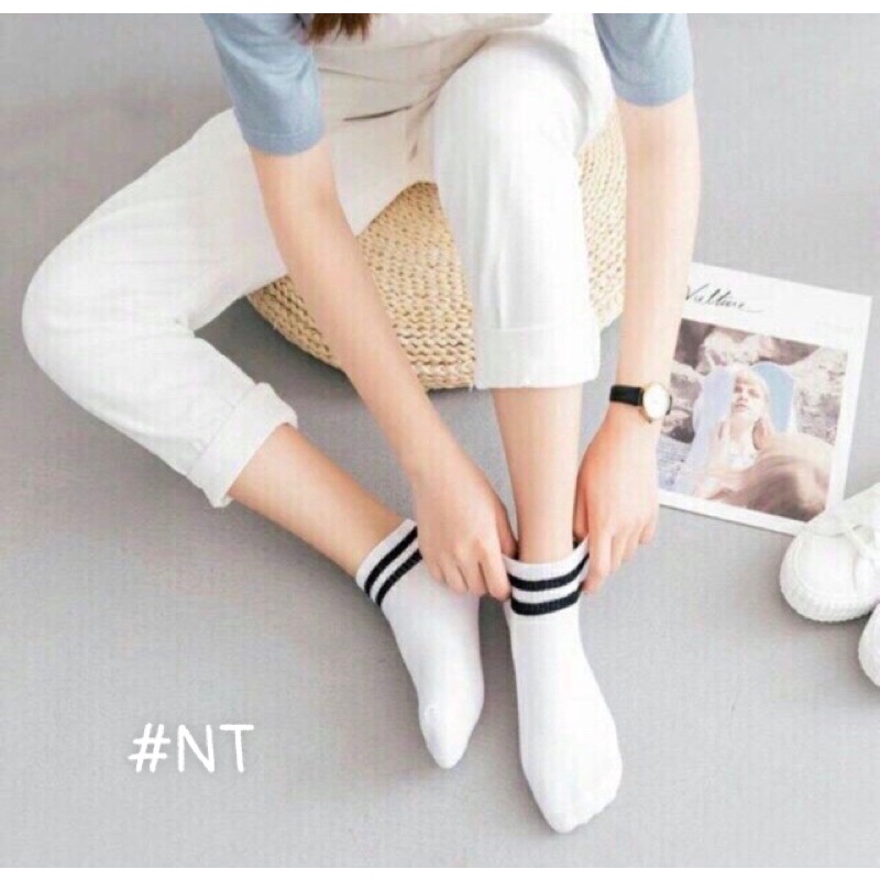 Tất nữ cổ cao kẻ viền trơn Hàn Quốc hai màu đen trắng, vớ cao qua mắt cá,combo 10 đôi