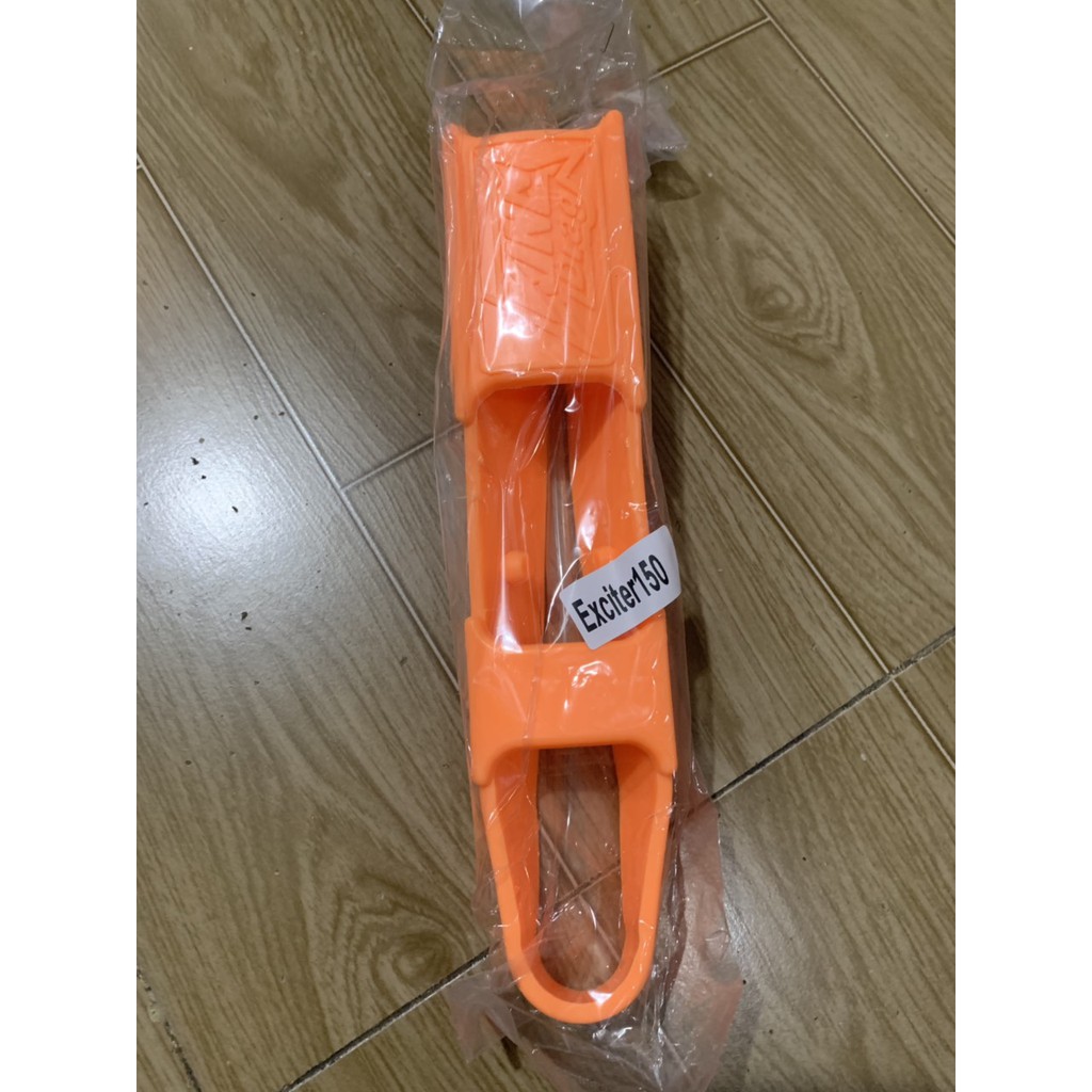 Cao su gấp xe exciter 150 và exciter 155 gắn như zin màu cam