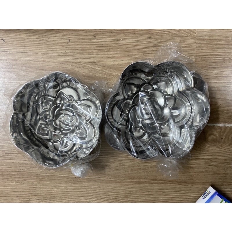 Khuôn xôi inox hình hoa size 15cm an toàn tiện lợi