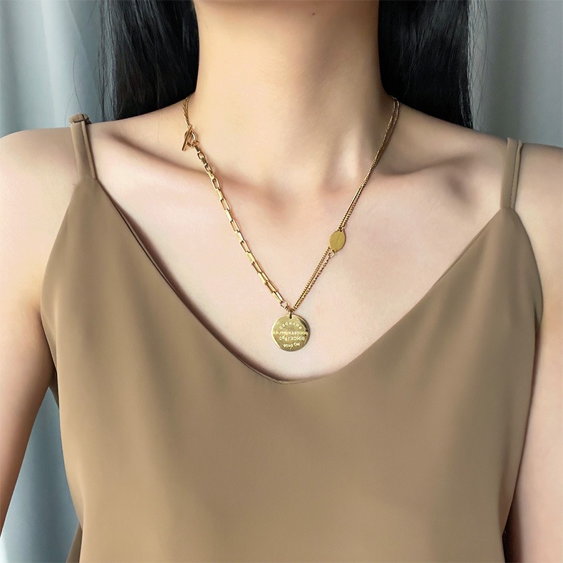 Dây Chuyền Mặt Tròn Bằng Thép Titan Mạ Vàng Thời Trang