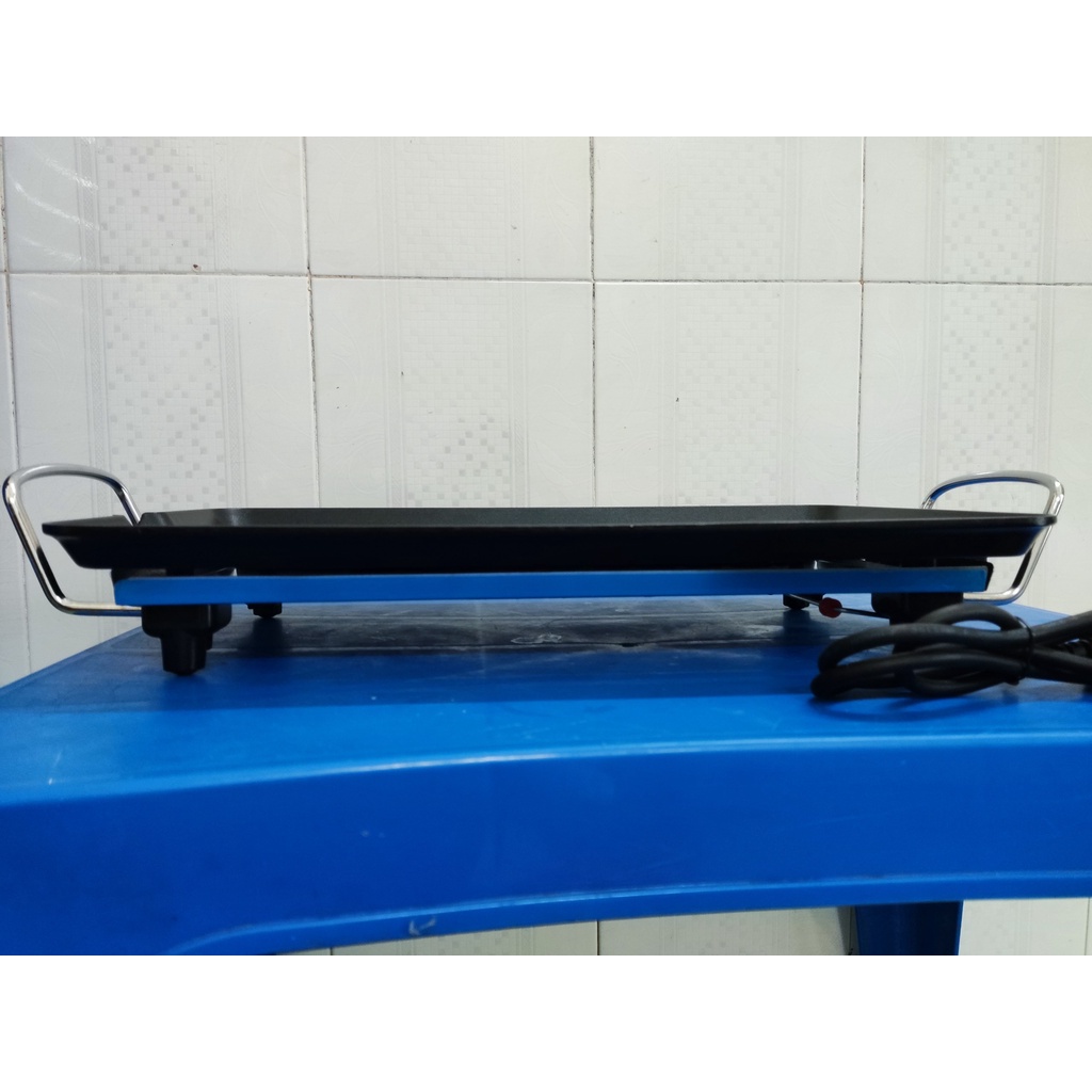 Bếp nướng điện Kangaroo KG 699,Công suất hoạt động 2000 W,Mặt bếp bằng chất liệu hợp kim nhôm hàng trưng bày