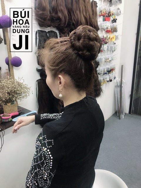 Búi hoa tóc giả ( búi phu nhân)