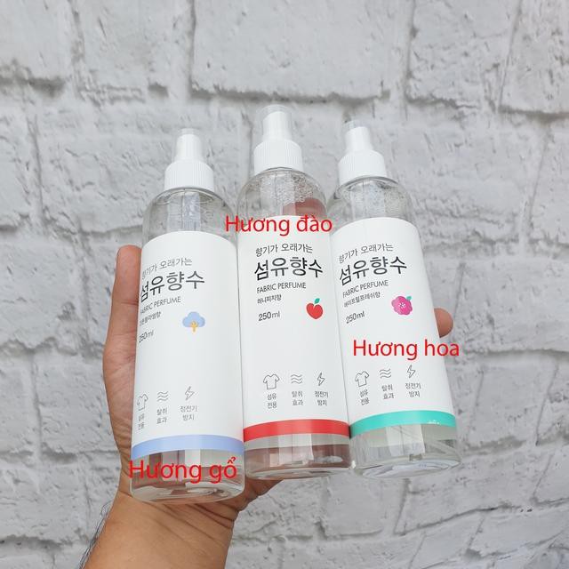 Nước Xịt Thơm Quần Áo Và Body Hàn Quốc Fabric Perfume 250ml Shoptido