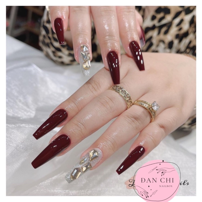 Nailbox móng úp thiết kế sẵn Mẫu Đỏ Đính Đá