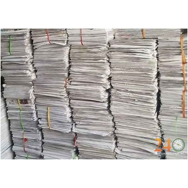 Giấy báo cũ dùng gói quà, chèn hàng, tiết kiệm bảo vệ môi trường