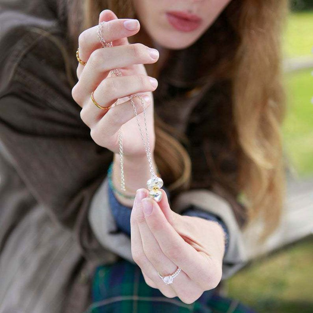 Vòng cổ hình hạt dẻ mở nắp có mặt hình trái tim bên trong độc đáo thời trang cho nữ