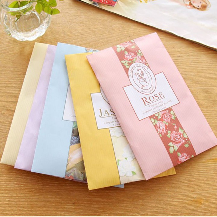 Combo 3 Túi Thơm Thảo Mộc Treo Tủ Quần Áo, Phòng Khách, Nhà Tắm, Tủ Giày Kèm Móc Treo 1297