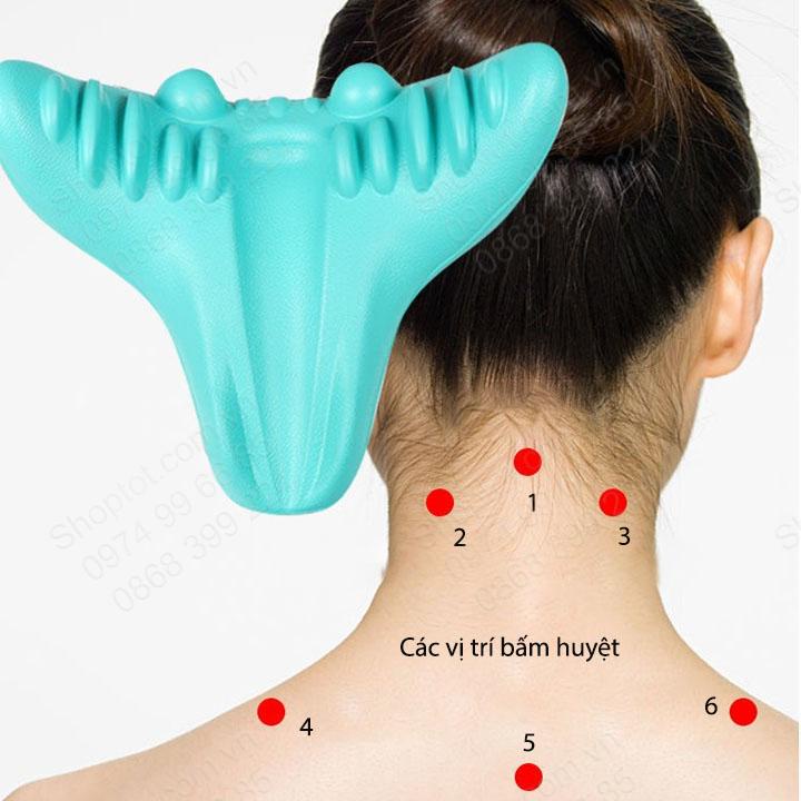 Gối massage kiêm bấm huyệt, nắn chỉnh cổ vai gáy bằng nhựa mềm