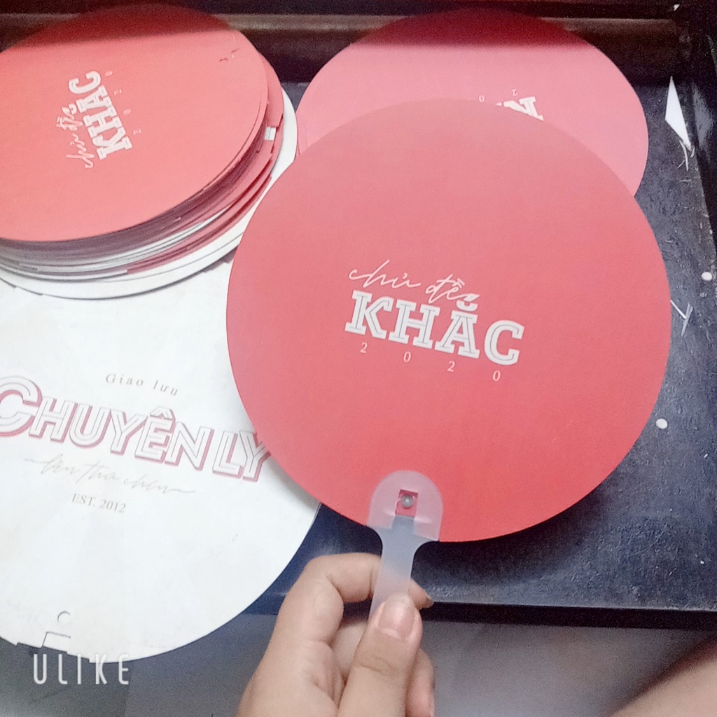 10 Cán quạt quảng cáo loại cứng cáp và chắn chắn (mẫu Hàn)