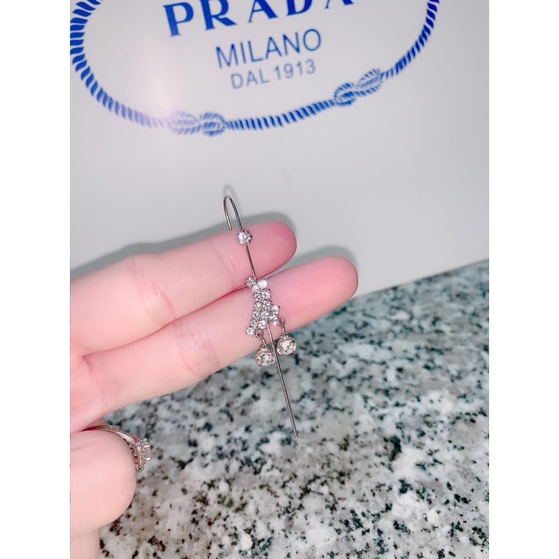 bông tai đính đá kẹp vành tai,thiết kế phong cách hàn quốc sang chảnh