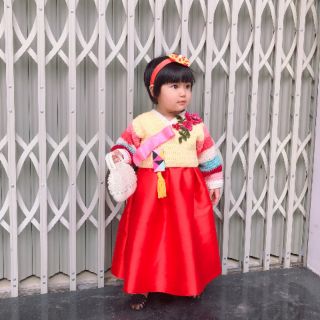 Set phụ kiện và hd hanbok cho bé 6t