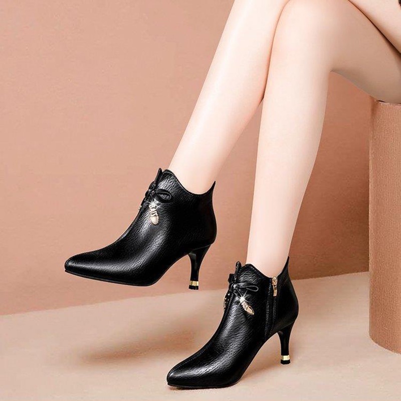 Giày bốt cao gót IELGY cổ thấp mũi nhọn chống thấm nước màu đen/ trắng thời trang dành cho nữ