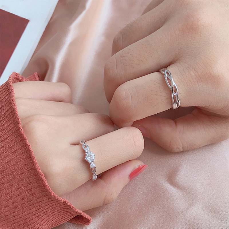Nhẫn đính đá thiết kế thời trang dành cho cặp đôi