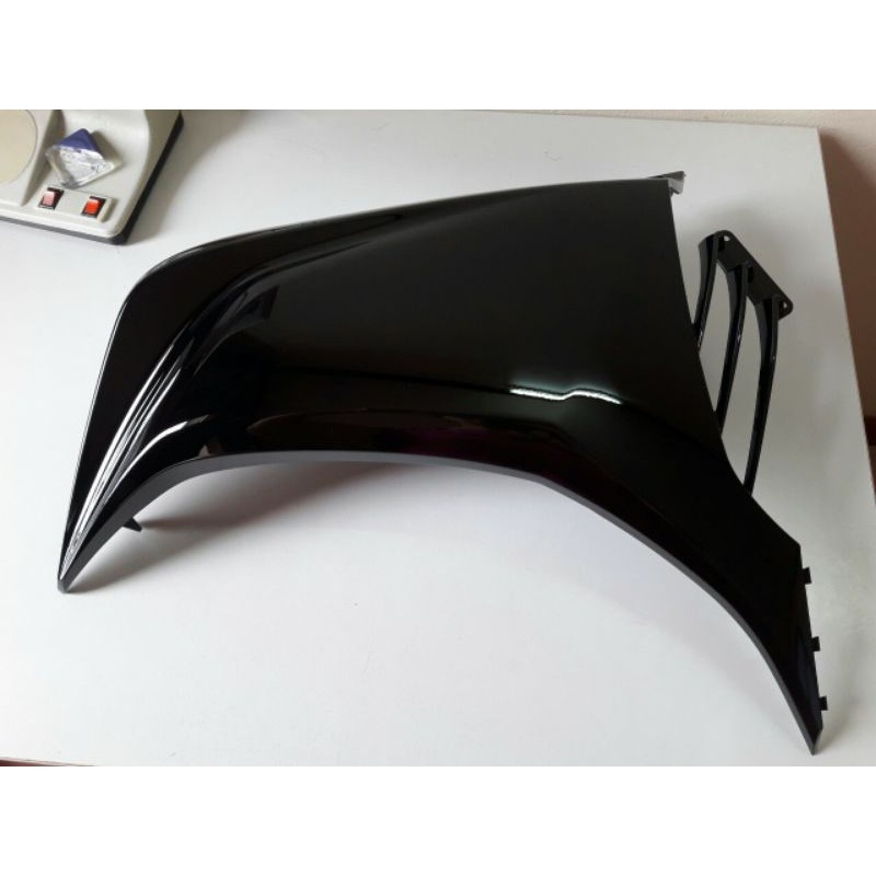 [YAMAHA] YẾM NGOÀI MÀU ĐEN EXCITER 5 SỐ VÀ 4 SỐ ĐỜI MỚI