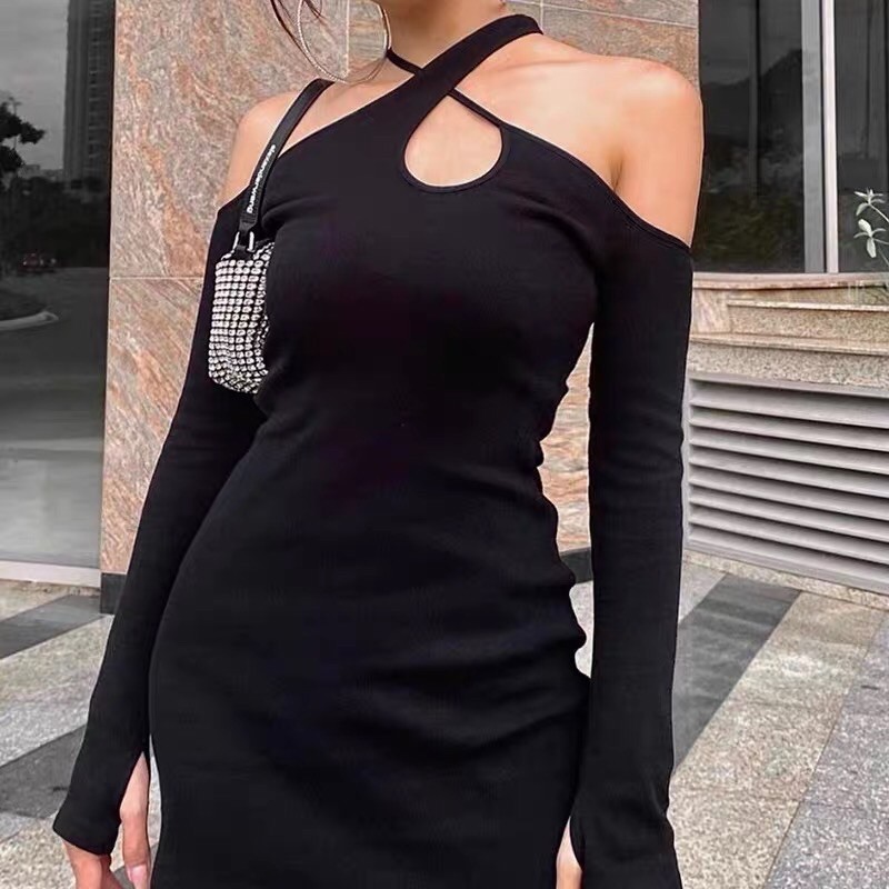 HALTER DRESS_Đầm tay dài hở vai dây chéo