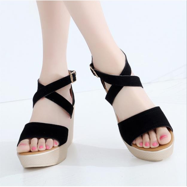 Sandal xuồng 9cm bản đen chéo gót