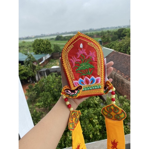 MŨ LIÊN HOA DÀNH CHO SƯ THẦY VÀ CÁC PHẬT TỬ ĐI LỄ VÀ CÚNG GIƯỜNG