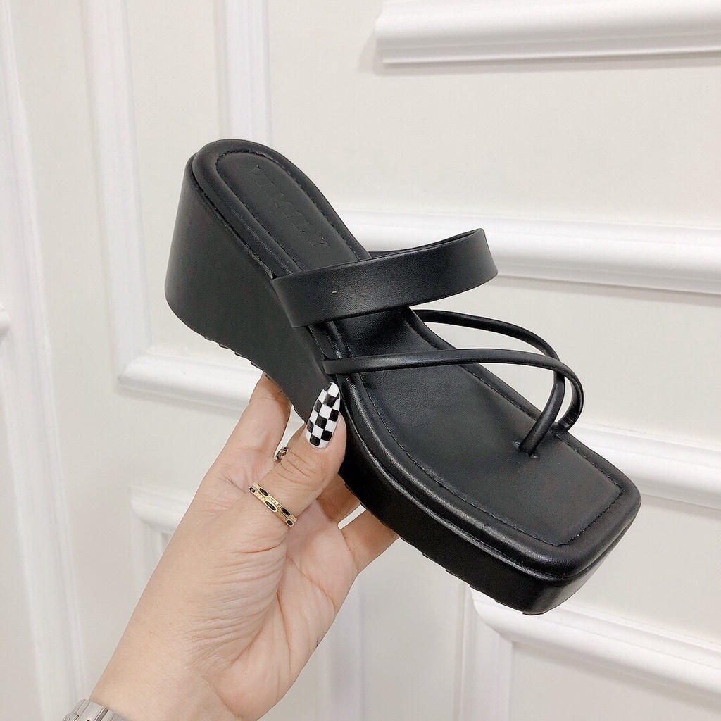 Dép Xuồng Xỏ Ngón, Dép Đế Bánh Mì 7-8p Chất Nhẹ Mang Êm Chuẩn Form Thời Trang Cực Xinh - Chi Chanh Store
