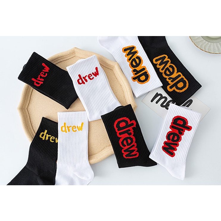 Vớ Tất DREW SMILE cao cổ Nam Nữ phong cách trẻ trung, năng động.