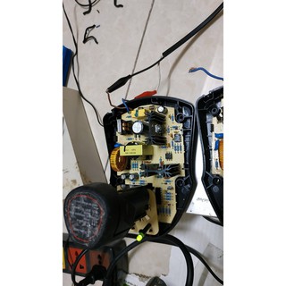 Sạc pin Bosch (AL 1130:10.8V)