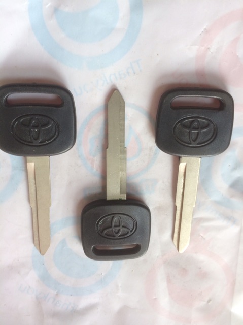 Combo 3 phôi chia khoá Ô.tô ( rảnh phải )