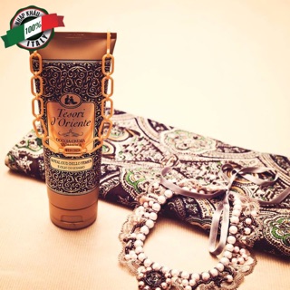 Sữa tắm Tesori Hoàng Gia