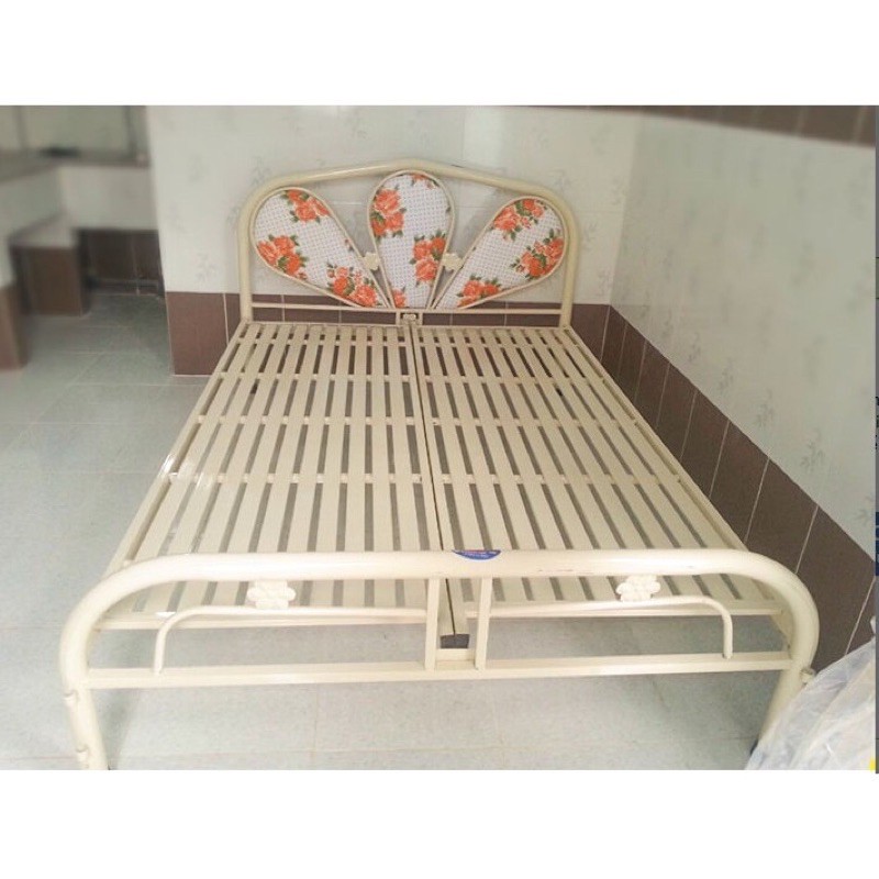 giường sắt công ty duy phúc 1m, 1m2 ,,1m4,1m6