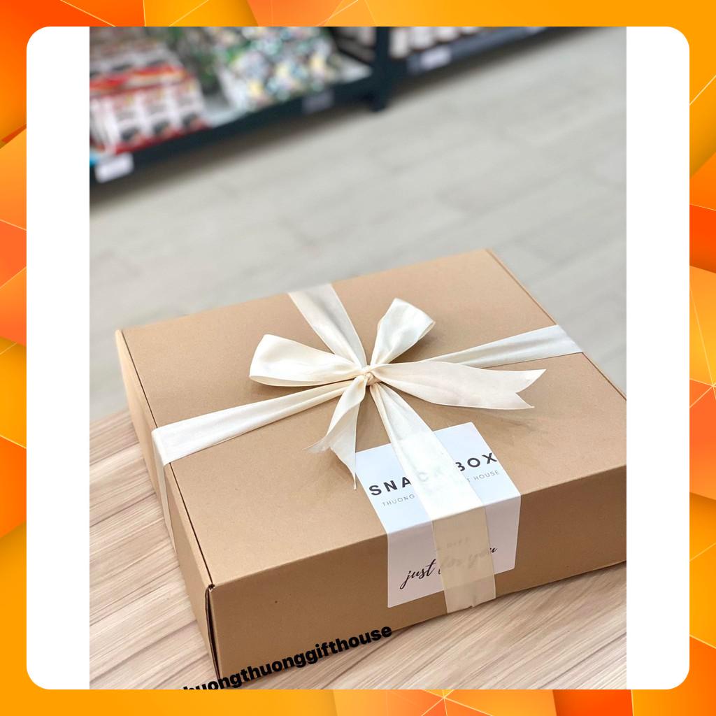 SB10- SNACK BOX- BÁNH KẸO NHẬP KHẨU 9 MÓN-HỘP QUÀ BÁNH KẸO NHẬP KHẨU | BigBuy360 - bigbuy360.vn