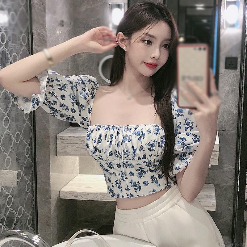 Áo Croptop Tay Phồng Cổ Vuông Hoạ Tiết Hoa Nữ Tính
