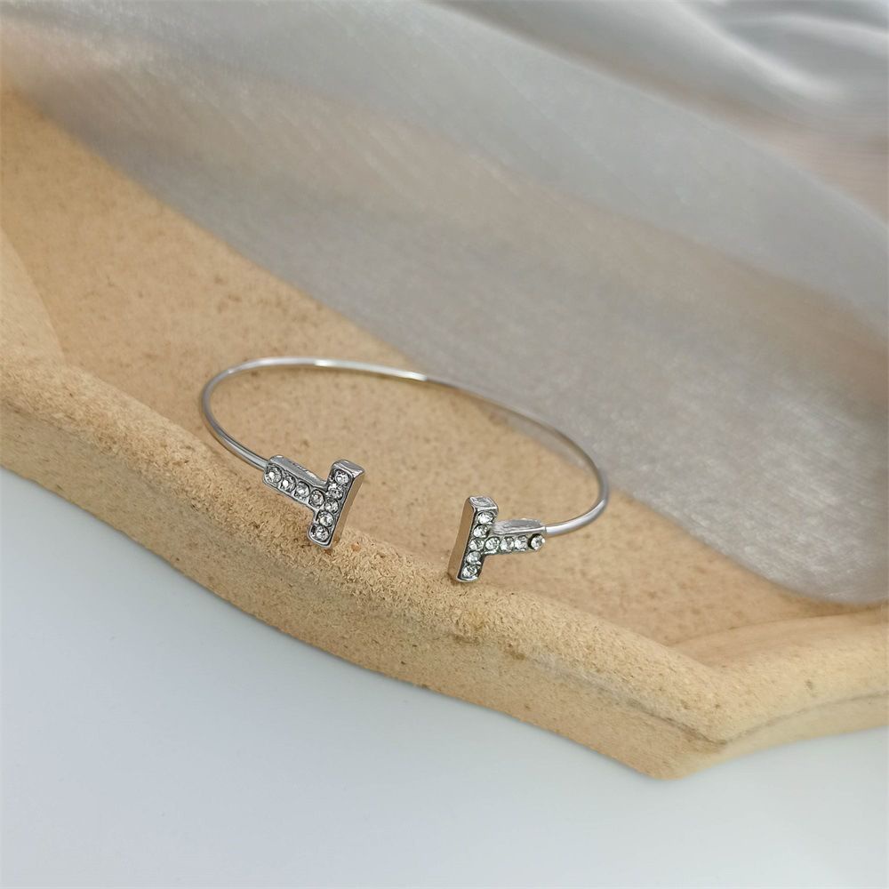 Vòng Tay Hợp Kim Hình Chữ T Đính Đá Nhiều Màu Tùy Chỉnh Thời Trang Cổ Điển Cho Nữ