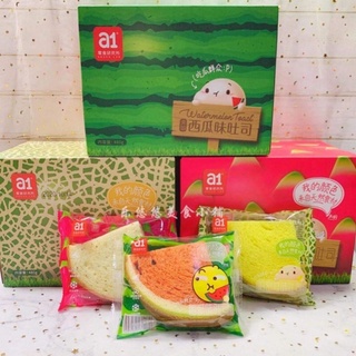 Bánh mì Dưa Hấu - Dưa Lưới - Thanh Long nhân kem chảy