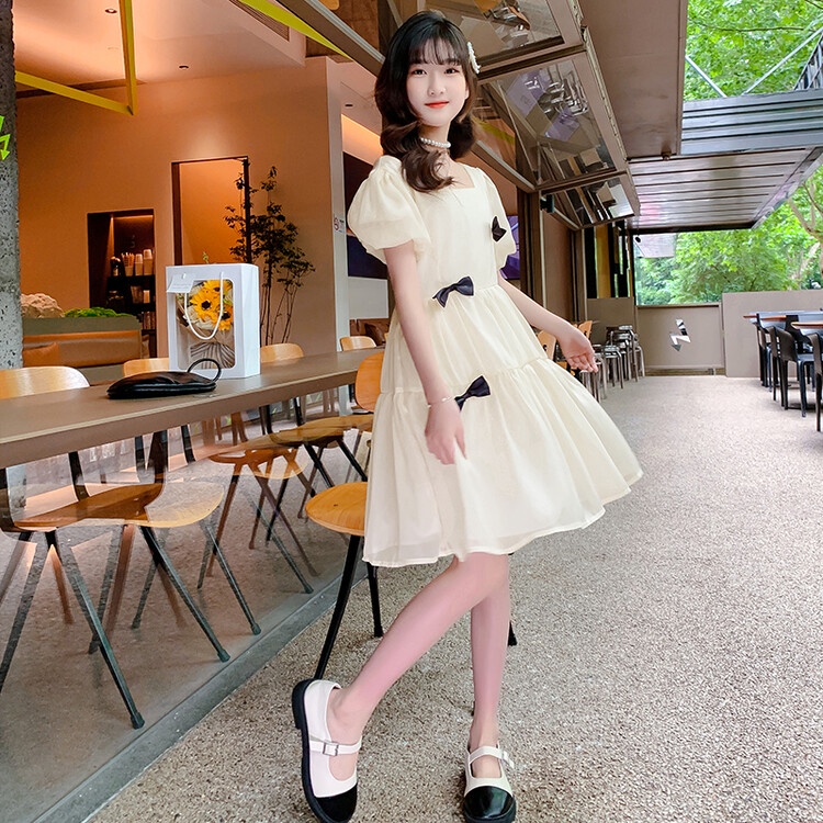 Đầm Chiffon Cổ Vuông Tay Phồng Đính Nơ Cỡ Lớn Thời Trang Mùa Hè Kiểu Mới Cho Bé Gái