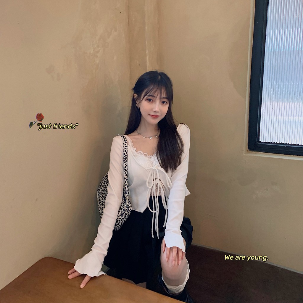 Bộ Áo Croptop Dài Tay Và Áo Ren Hai Dây Xinh Xắn Dành Cho Nữ | BigBuy360 - bigbuy360.vn
