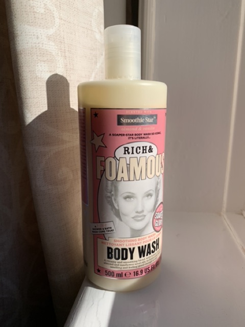 Sữa tắm Soap and Glory Rich and Famous Body Wash 500ml | BigBuy360 - bigbuy360.vn
