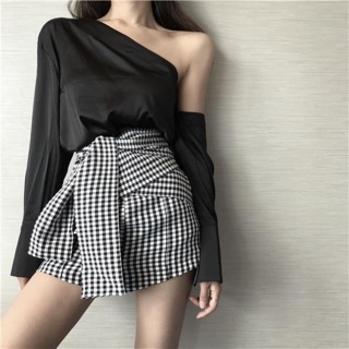 Quần kẻ buộc dây cạp cao